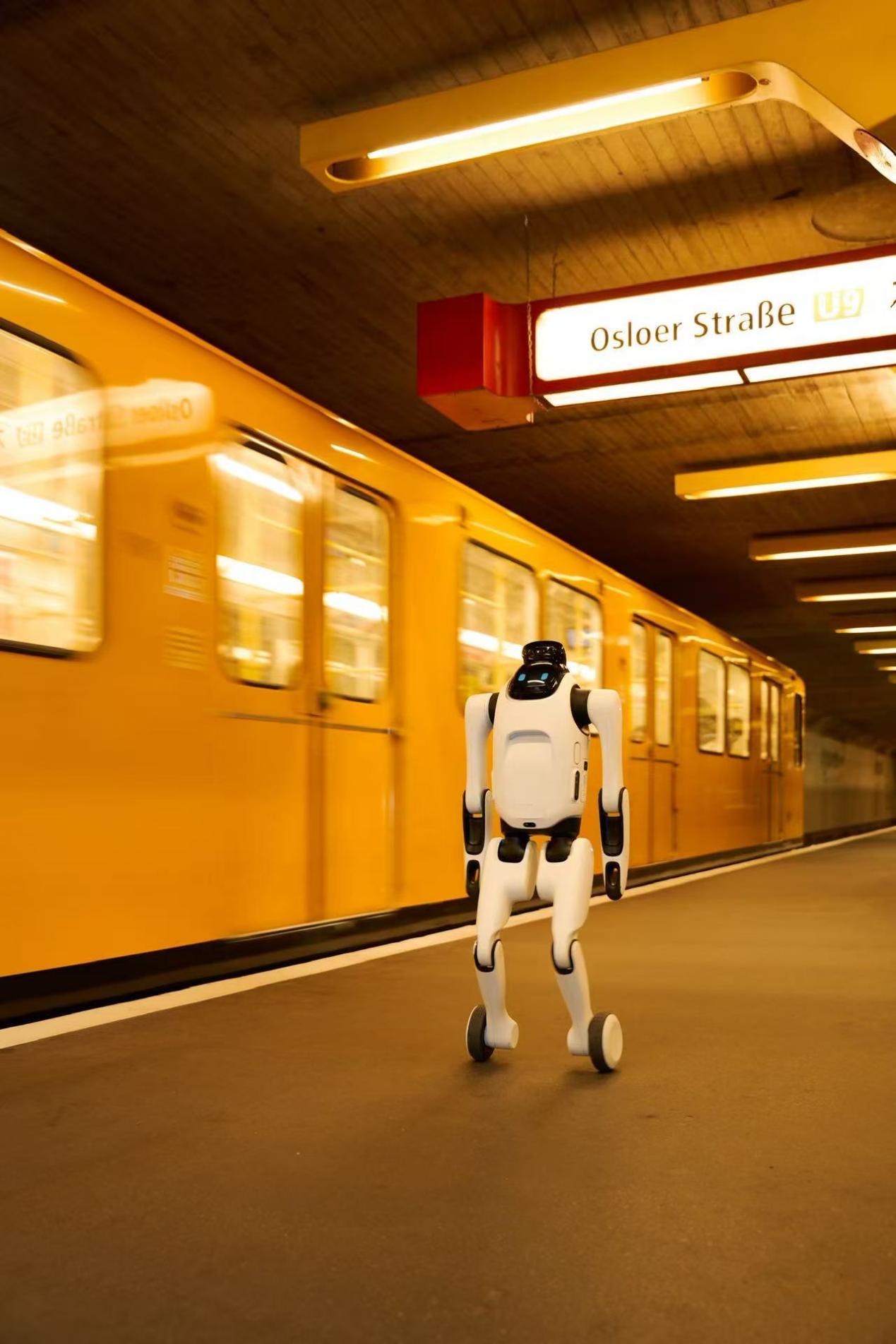 PrimeBOT Debuts at 2026 World Design Cities Conference: Redefining Personal Robots Through 'For People, Unlike People'